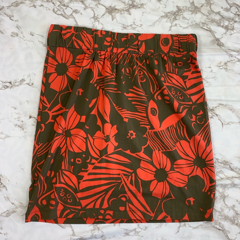 Tommy Bahama Lotus Rain Elephant Skirt - Picture 1 of 4